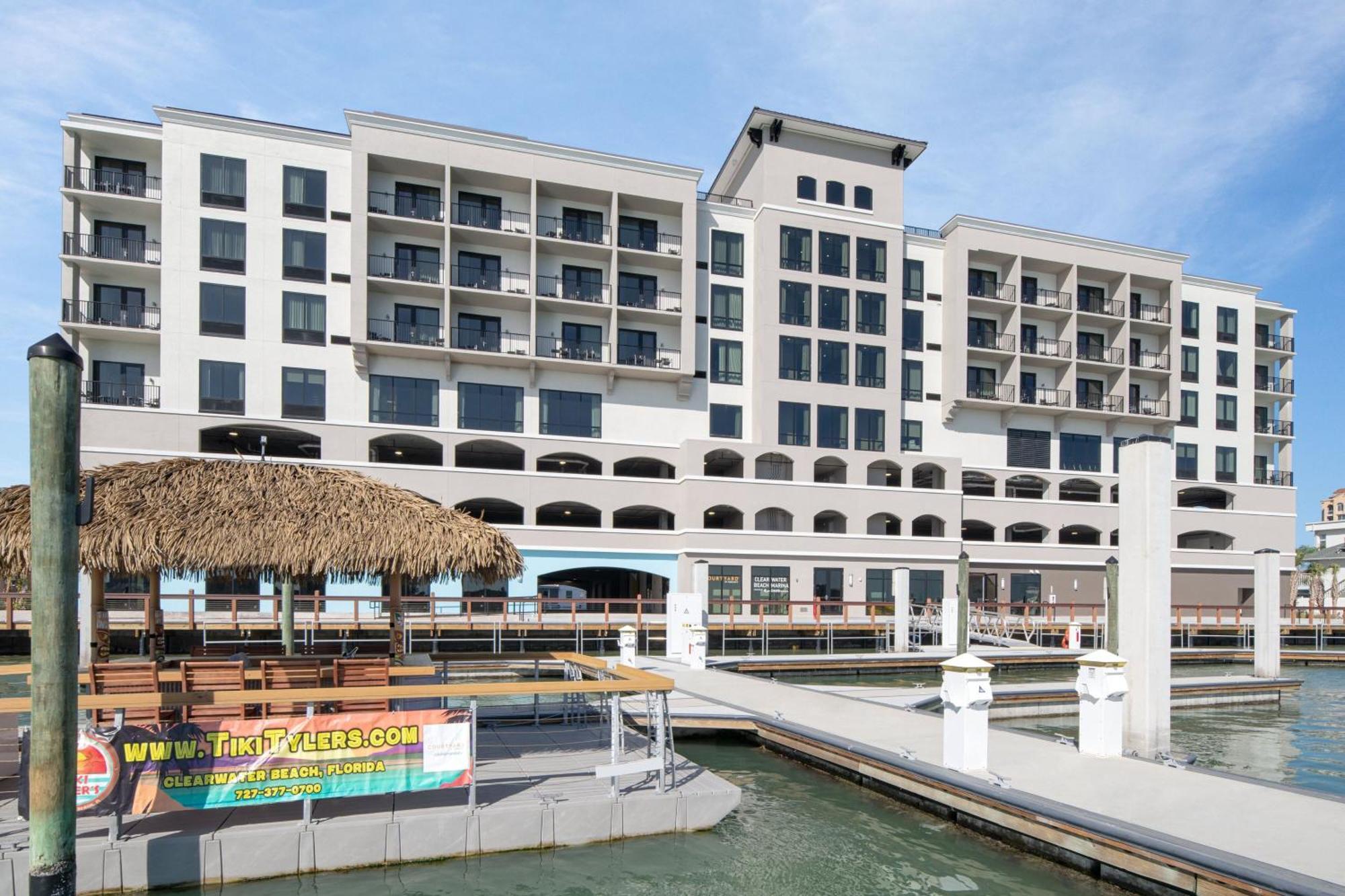 Courtyard By Marriott Clearwater Beach Exterior photo